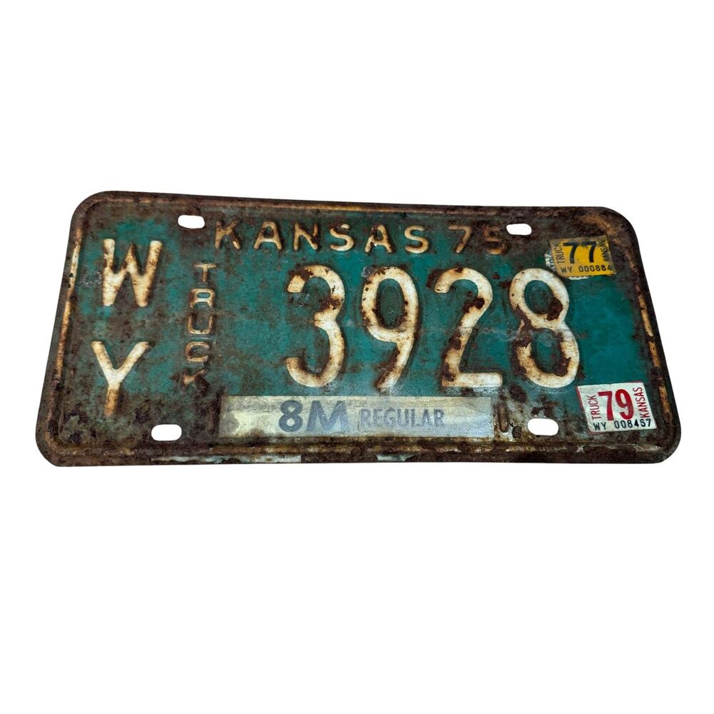 Vintage Kansas License Plate 1975 Truck 8M Regular Green 3928 Man Cave Decor HTF